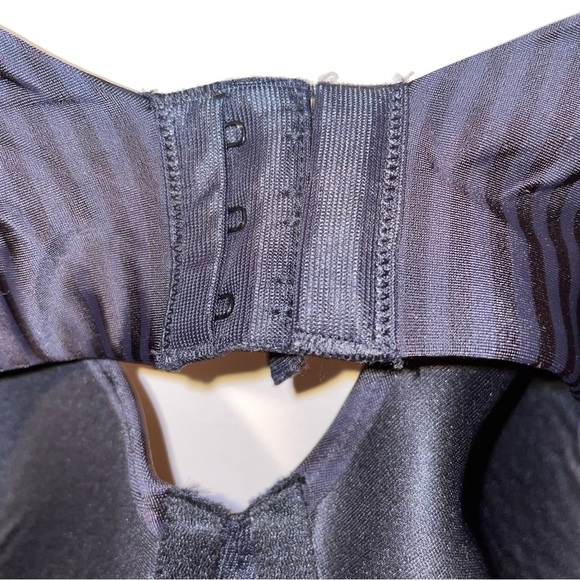 Playtex Perfectly Smooth Underwire Bra Size 40D - Picture 6 of 8